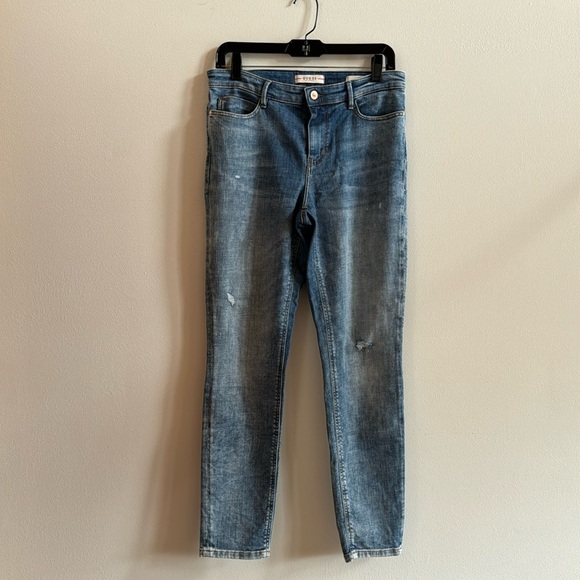 NWT distressed Guess 1981 skinny high jeans - Picture 1 of 11